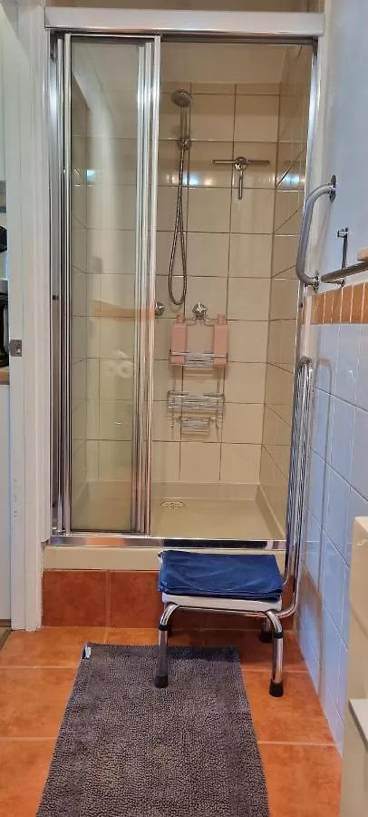 Waterfront Abode - 2 Bedrooms Hobart Apartment