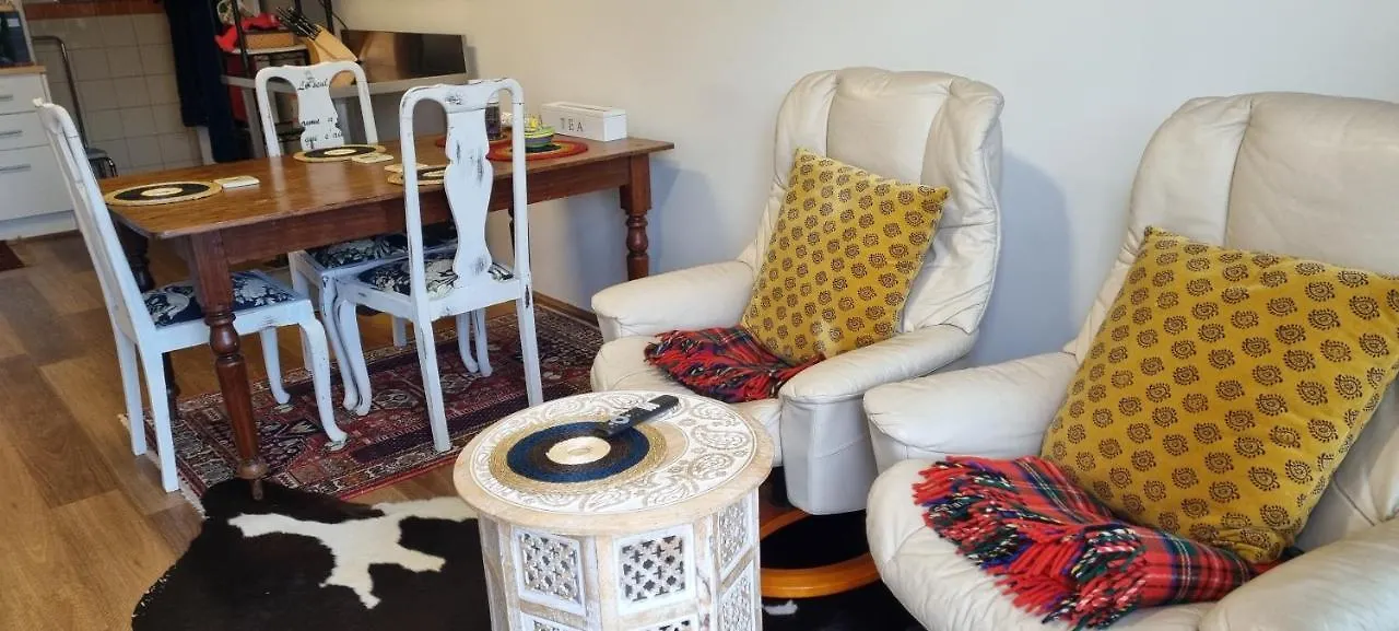Waterfront Abode - 2 Bedrooms Hobart