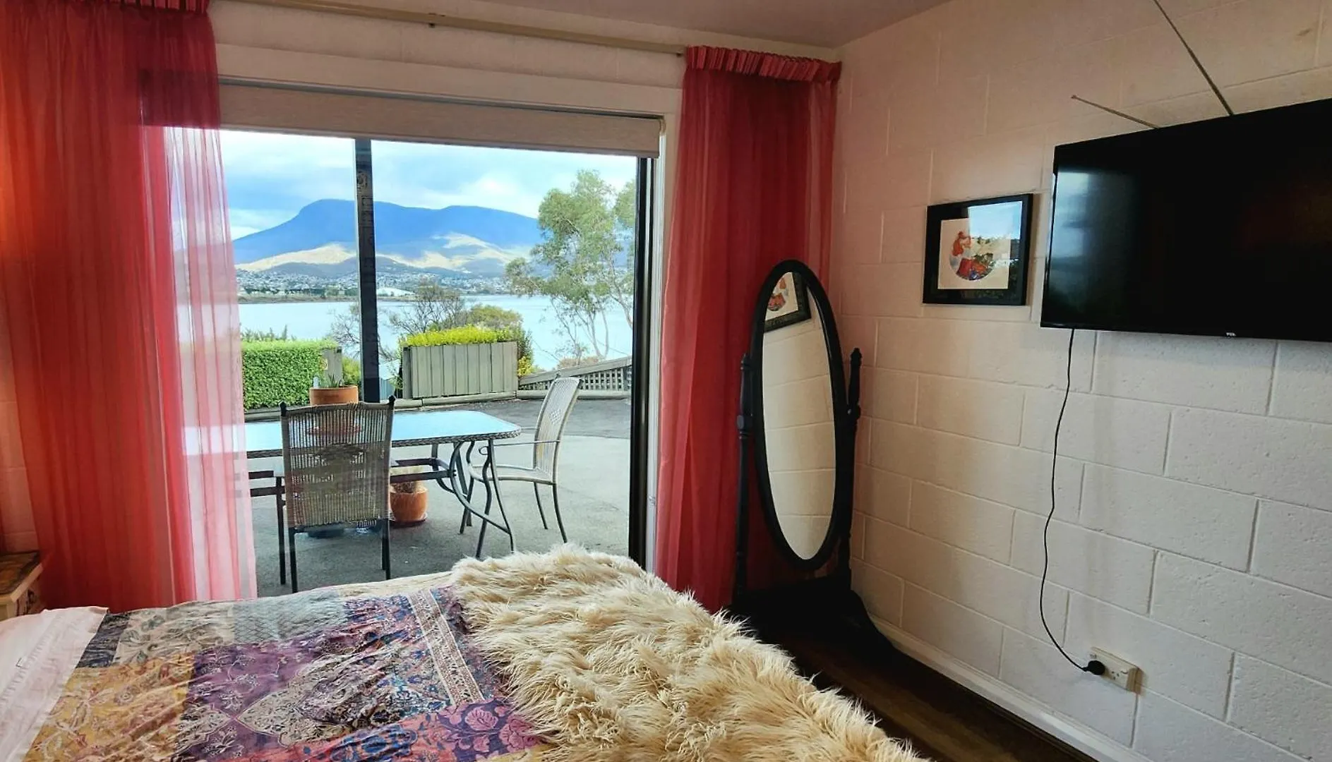 Waterfront Abode - 2 Bedrooms Hobart 0*,